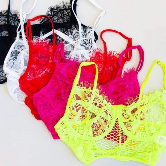 NWOT White Lace Bralette - Picture 2 of 6